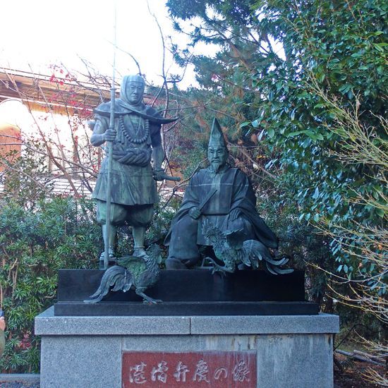 湛増・弁慶の像
